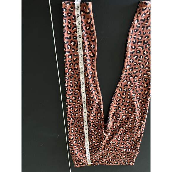 Fabletics PowerHold Leopard Print Leggings - Size Small (Approx) - Picture 5 of 7